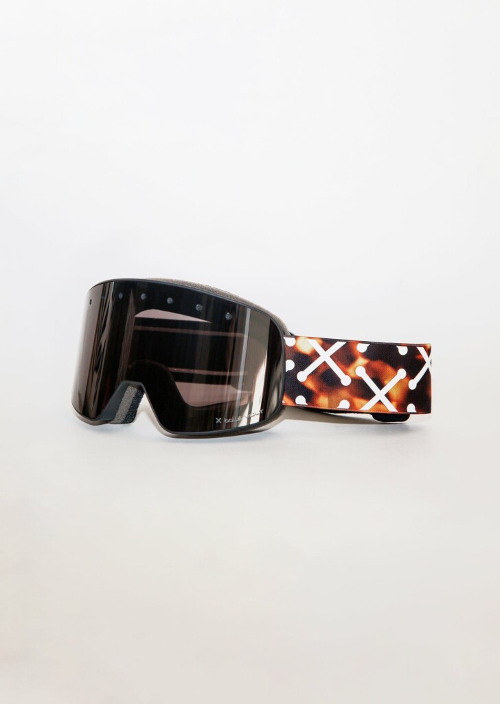 BOLLE X PETER AND MAY Noir