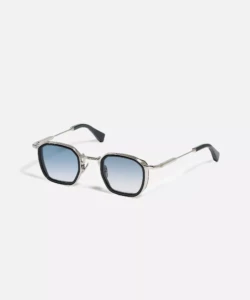 john dalia_leo_c107_side