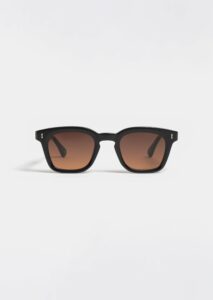 Peter And May Son Sun Black Storm — vue profil