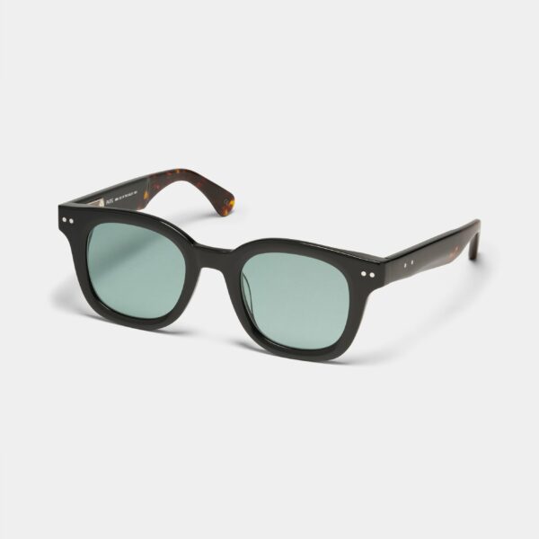 Peter And May Lily Of The Valley Sun Black Kalla