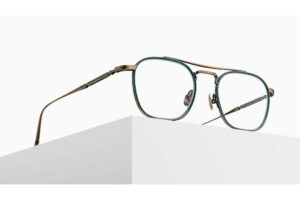 Lunettes optiques Matsuda M3157 Antique Gold Bottle Green en présentation